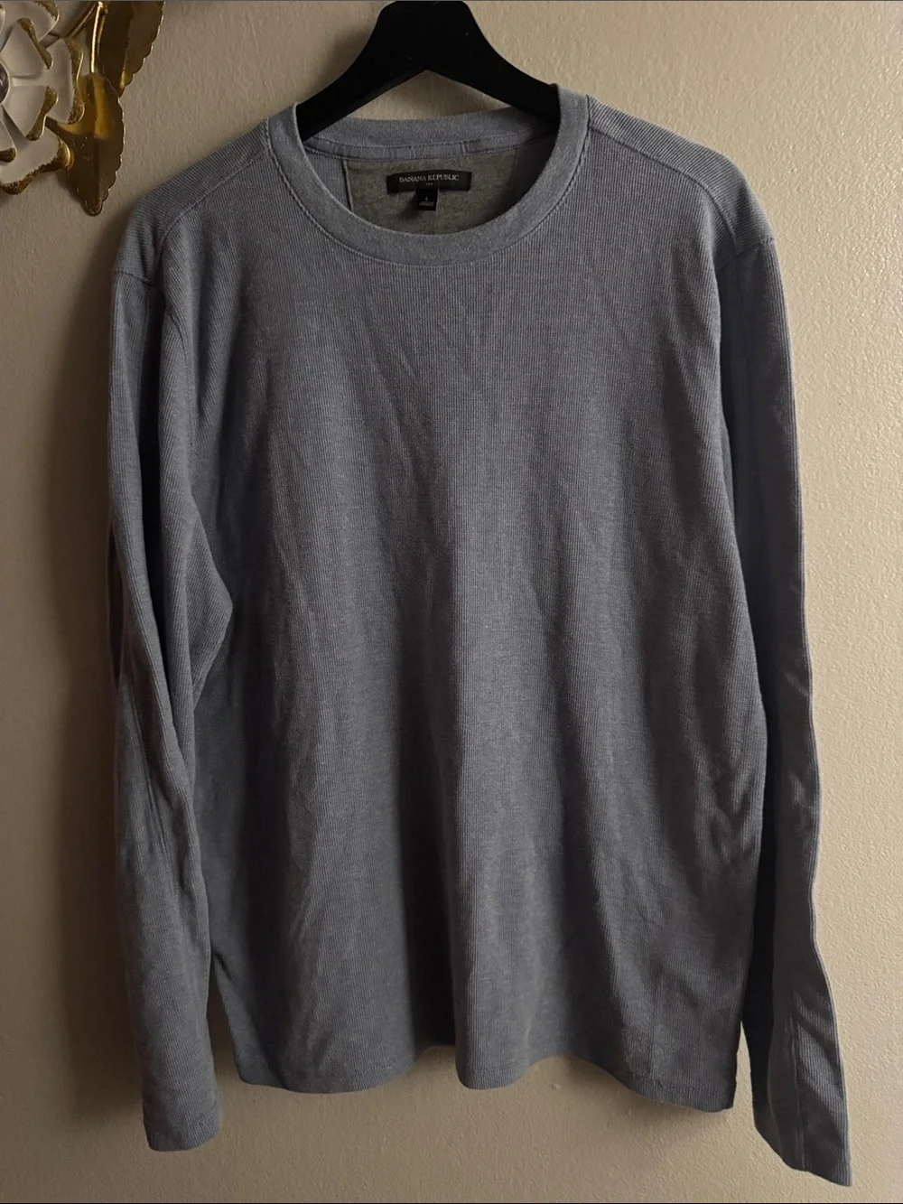 Banana Republic Men's Crewneck Sweater in Light Gray